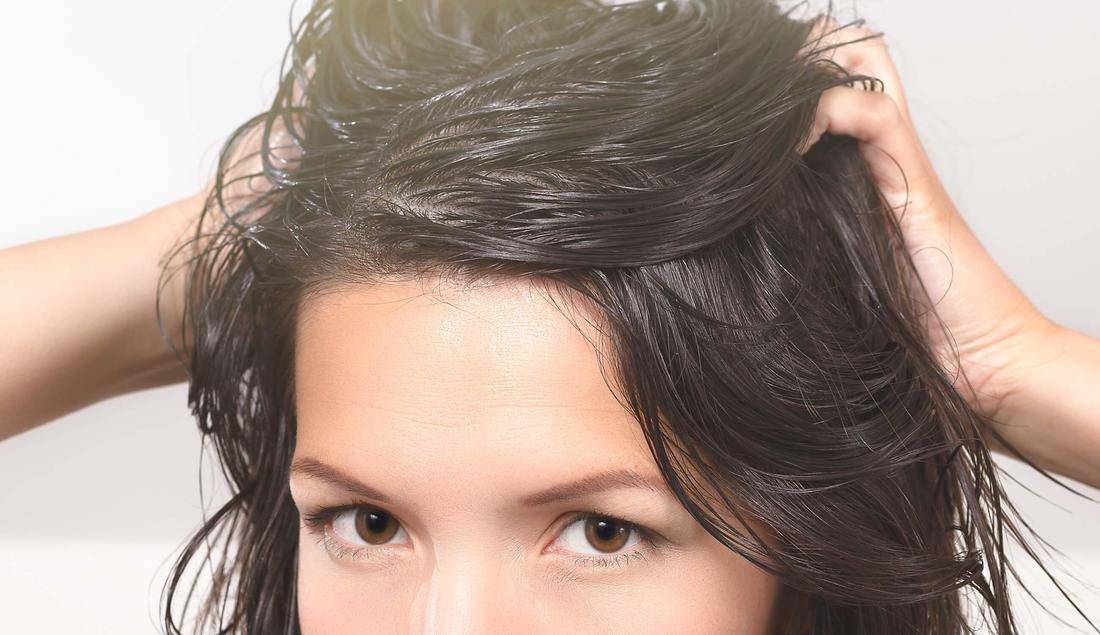 نصائح مفيدة للتخلّص من مشاكل الشعر الدهني